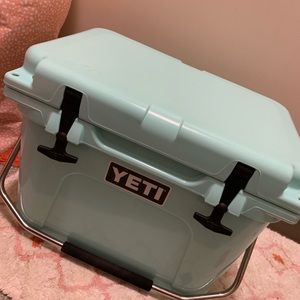 YETI COOLER